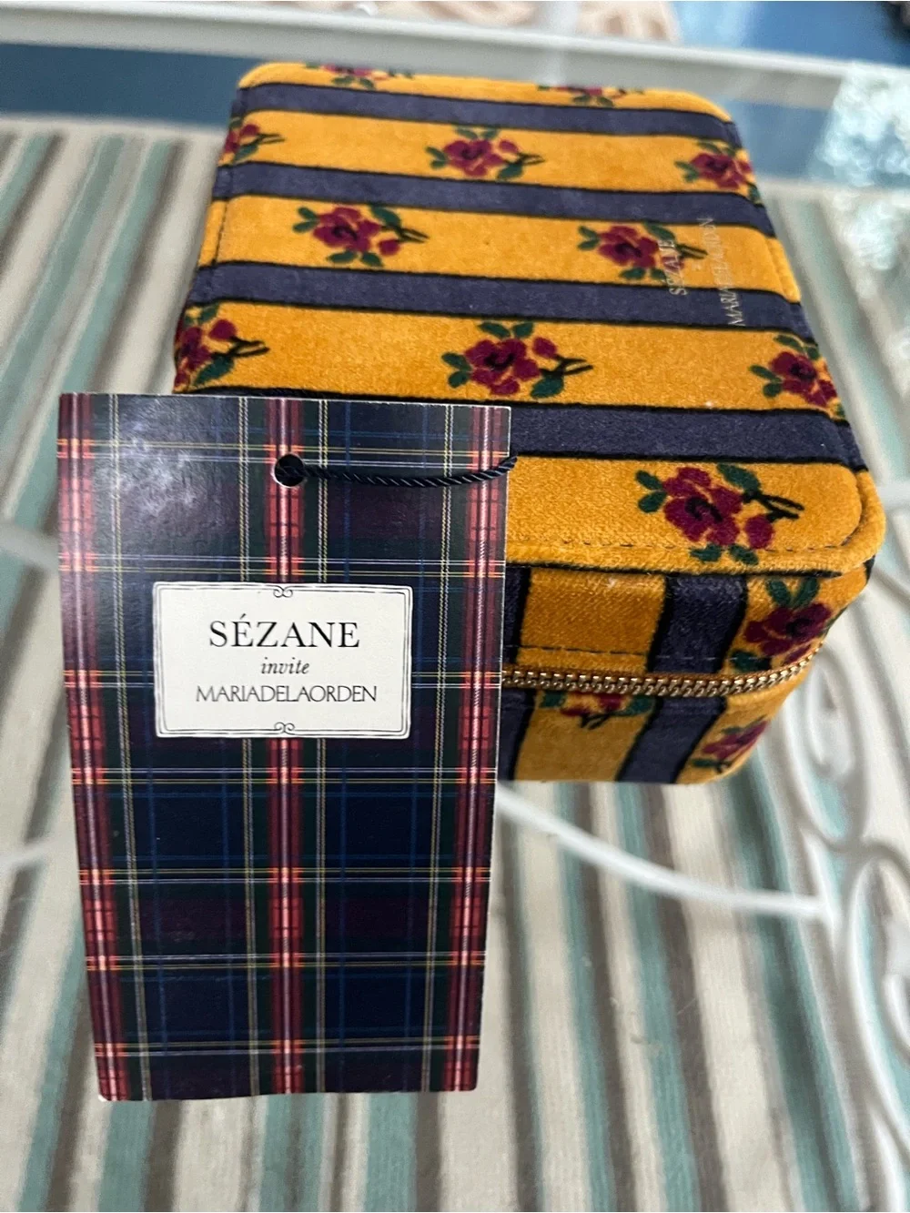 Sézane & Maria de la Orden new velvet travel jewelry box